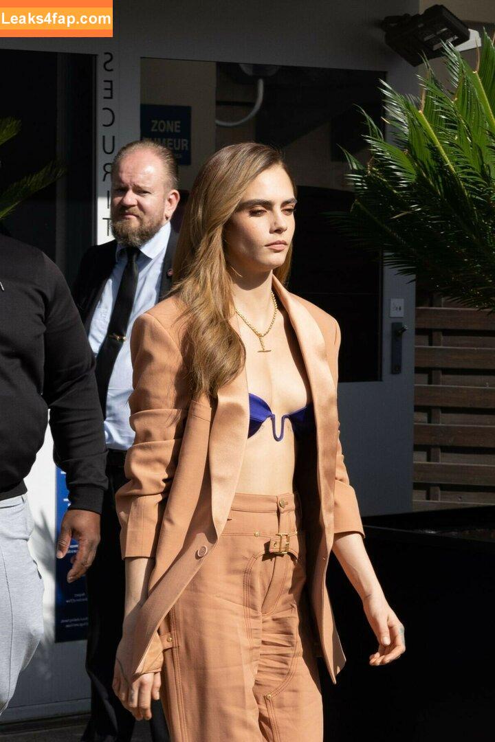 Cara Delevingne / CaraDelevingneOfficialPage / caradelevingne слитое фото фото #0355