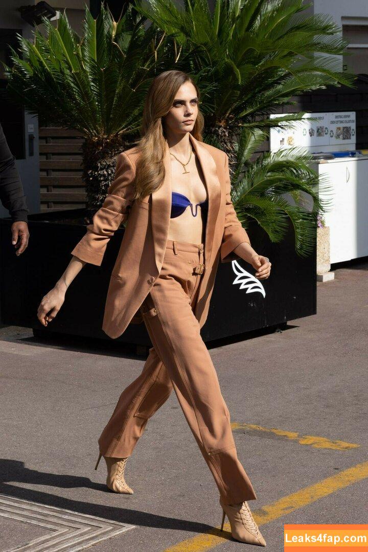 Cara Delevingne / CaraDelevingneOfficialPage / caradelevingne leaked photo photo #0363