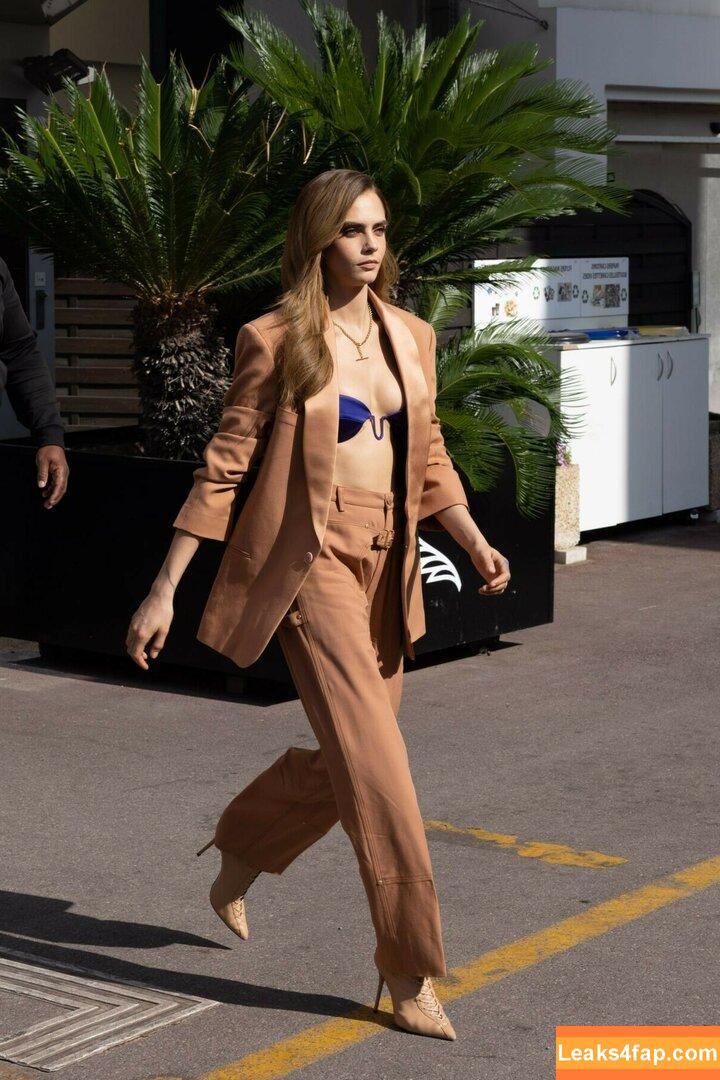 Cara Delevingne / CaraDelevingneOfficialPage / caradelevingne leaked photo photo #0364