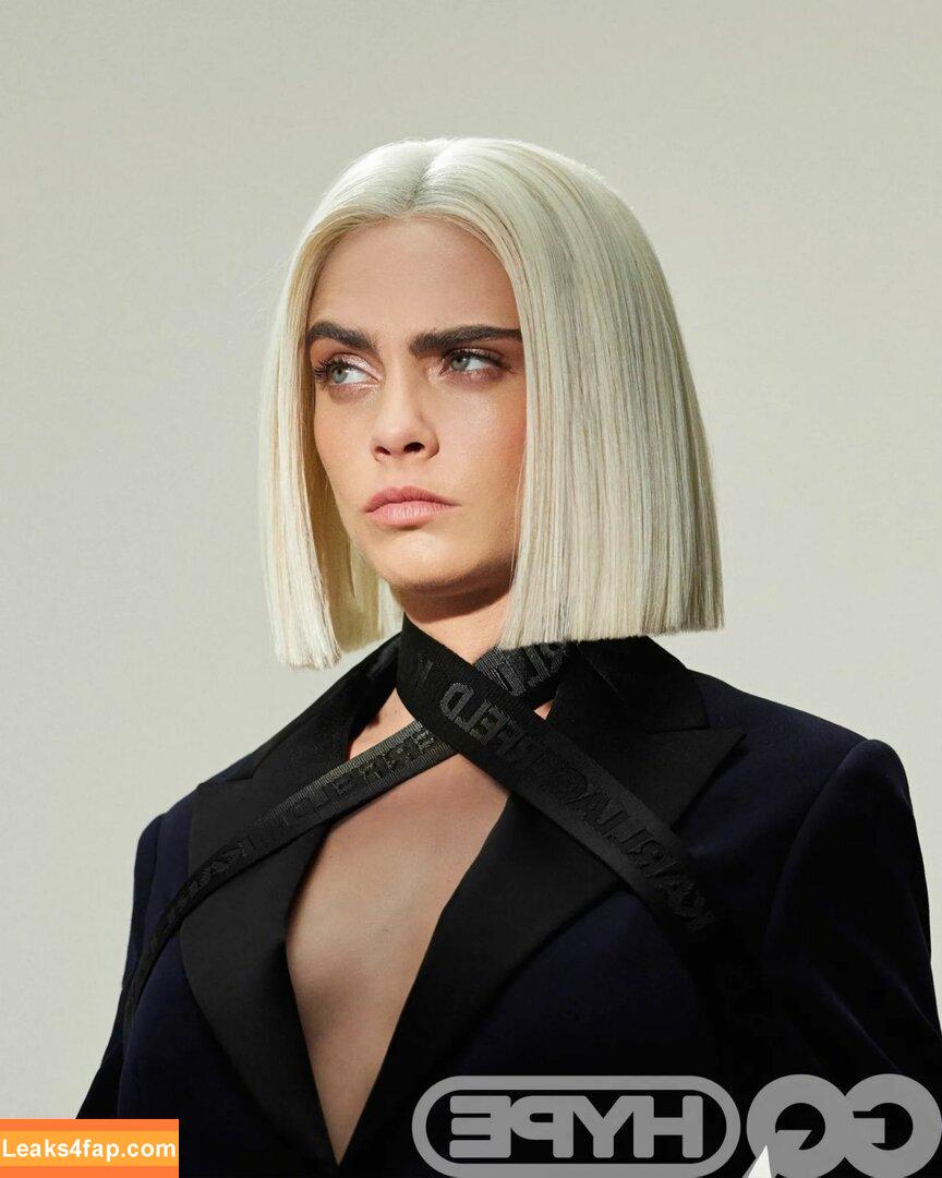 Cara Delevingne / CaraDelevingneOfficialPage / caradelevingne leaked photo photo #0370