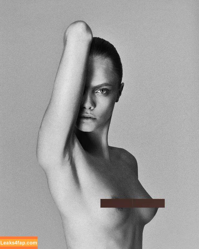 Cara Delevingne / CaraDelevingneOfficialPage / caradelevingne leaked photo photo #0377