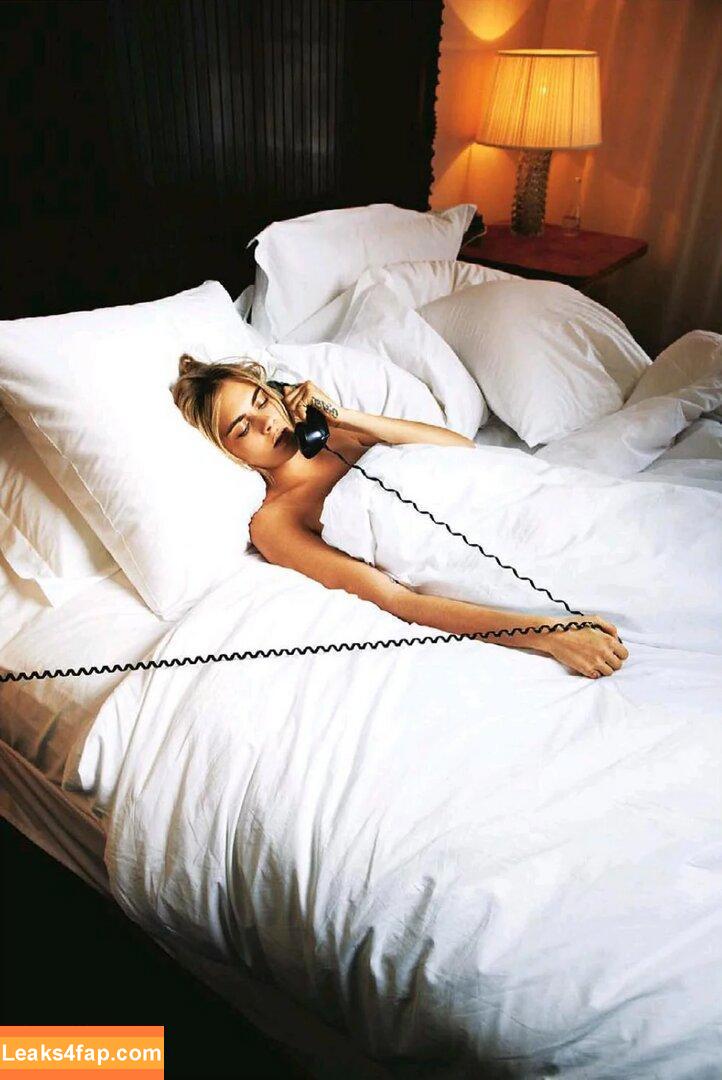 Cara Delevingne / CaraDelevingneOfficialPage / caradelevingne слитое фото фото #0405