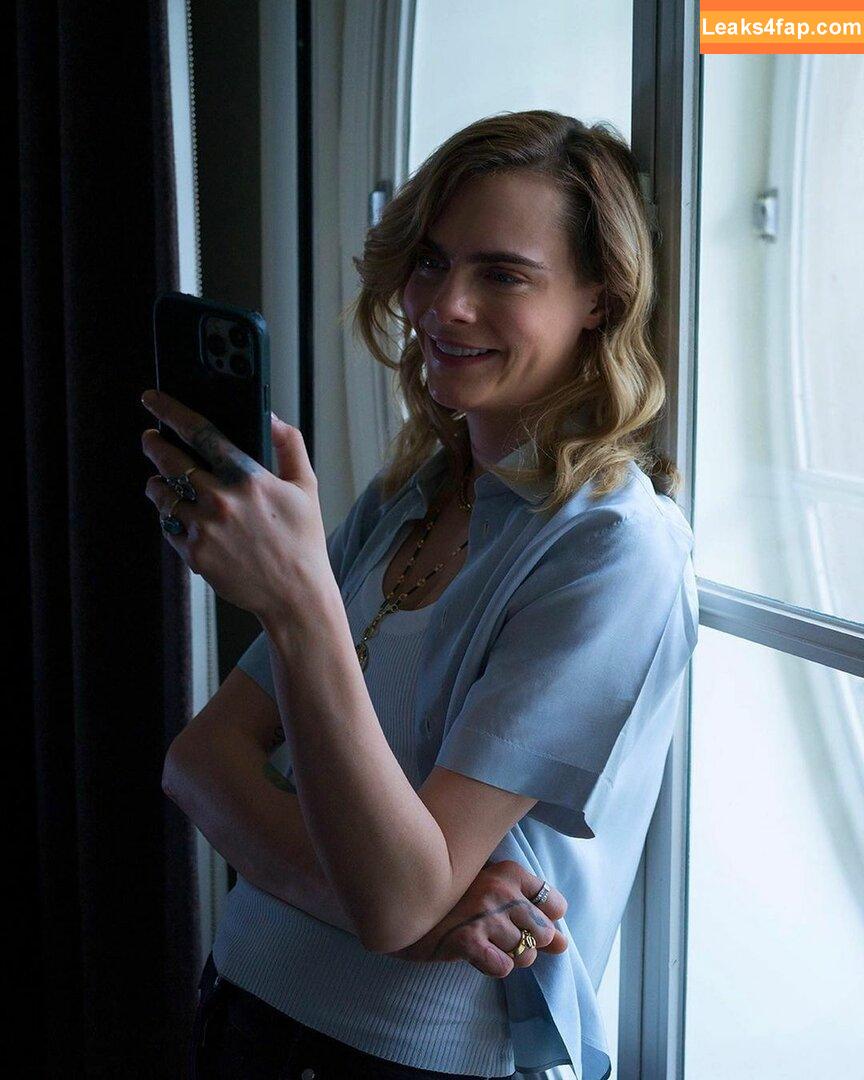 Cara Delevingne / CaraDelevingneOfficialPage / caradelevingne слитое фото фото #0420