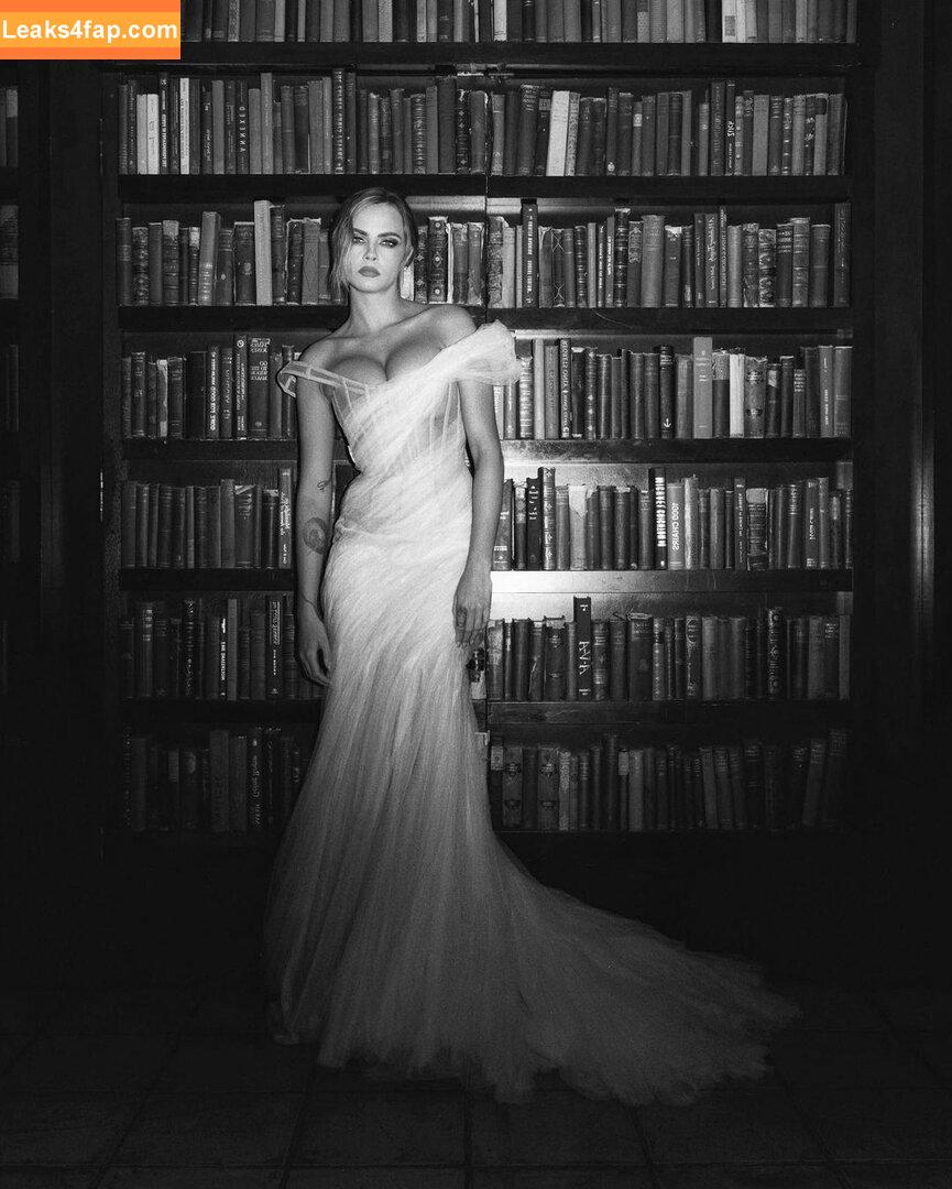 Cara Delevingne / CaraDelevingneOfficialPage / caradelevingne слитое фото фото #0482