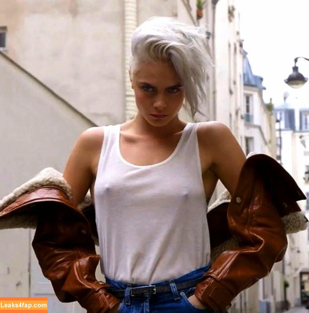 Cara Delevingne / CaraDelevingneOfficialPage / caradelevingne слитое фото фото #0504