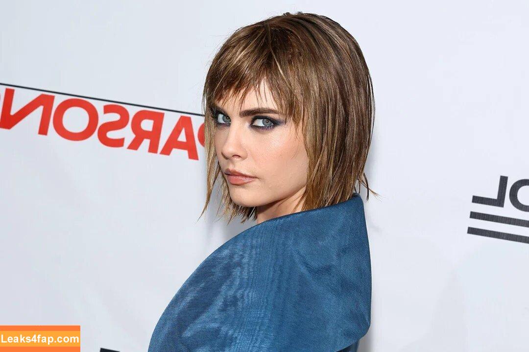 Cara Delevingne / CaraDelevingneOfficialPage / caradelevingne слитое фото фото #0580