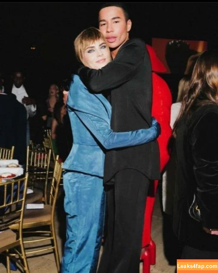 Cara Delevingne / CaraDelevingneOfficialPage / caradelevingne слитое фото фото #0589