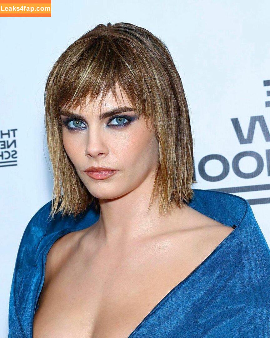 Cara Delevingne / CaraDelevingneOfficialPage / caradelevingne слитое фото фото #0592