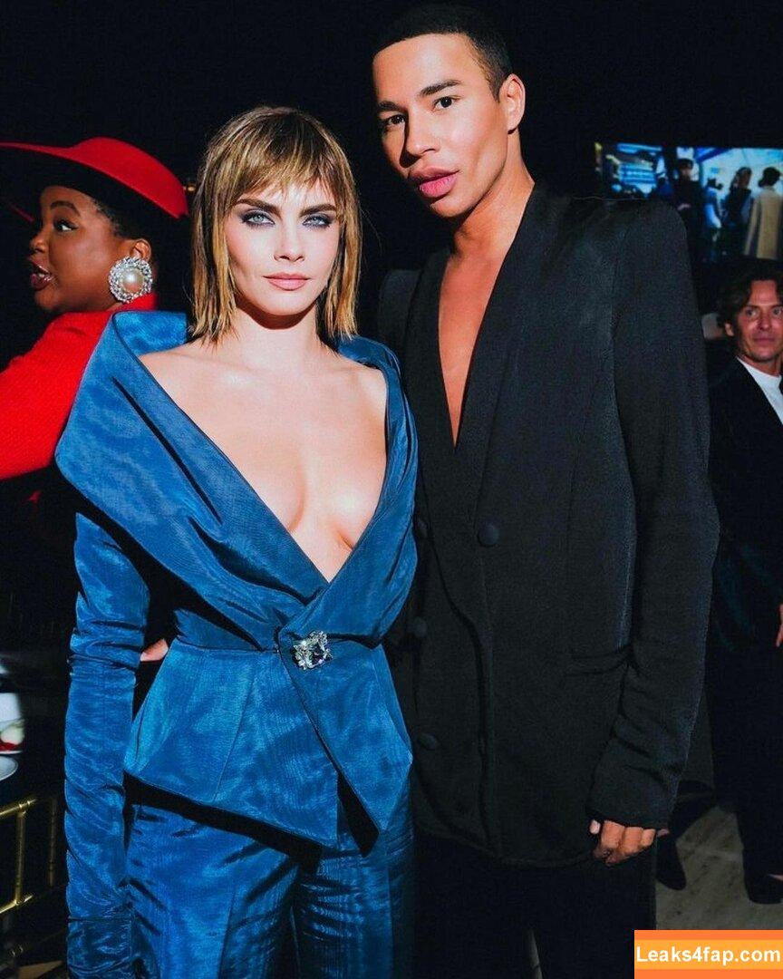 Cara Delevingne / CaraDelevingneOfficialPage / caradelevingne слитое фото фото #0595