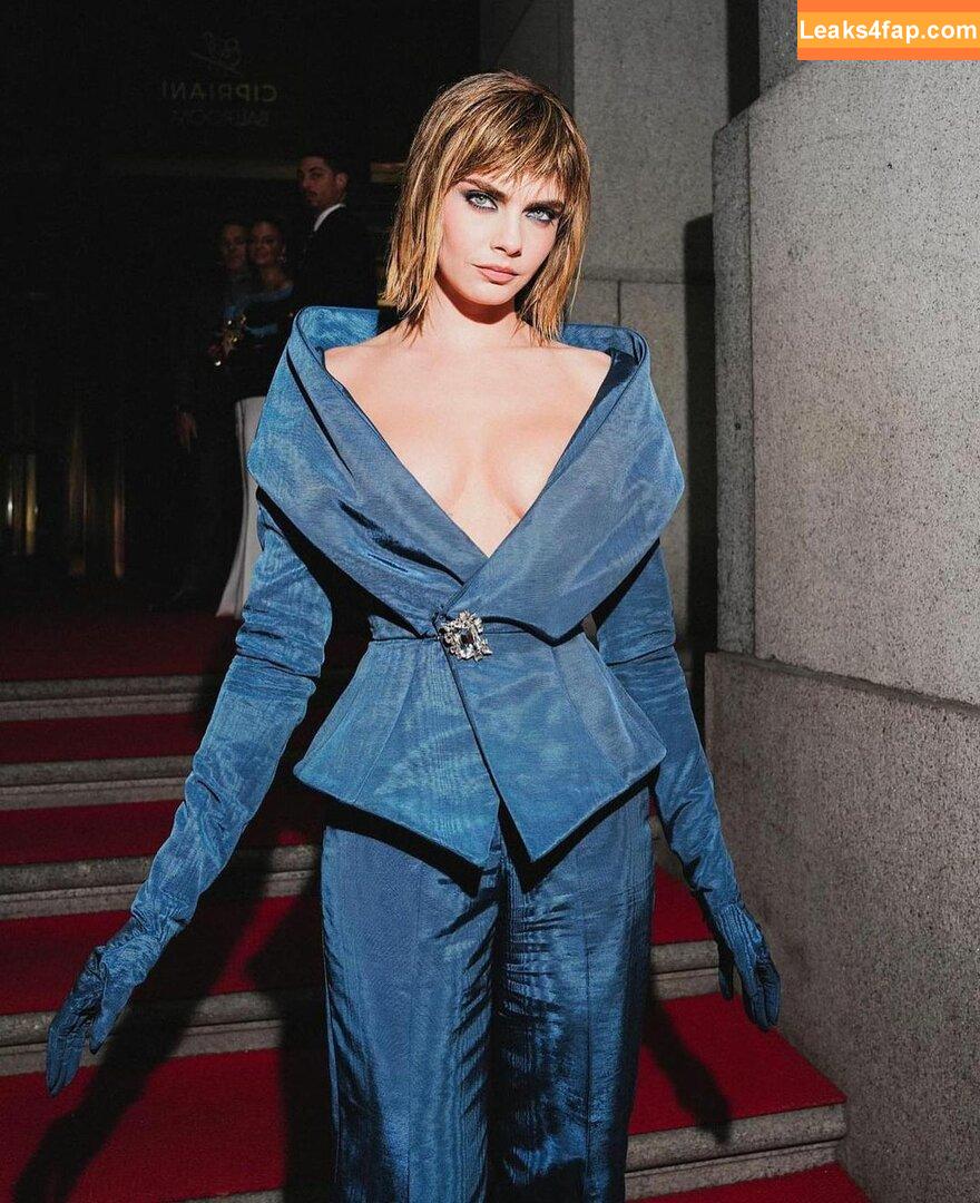 Cara Delevingne / CaraDelevingneOfficialPage / caradelevingne слитое фото фото #0600