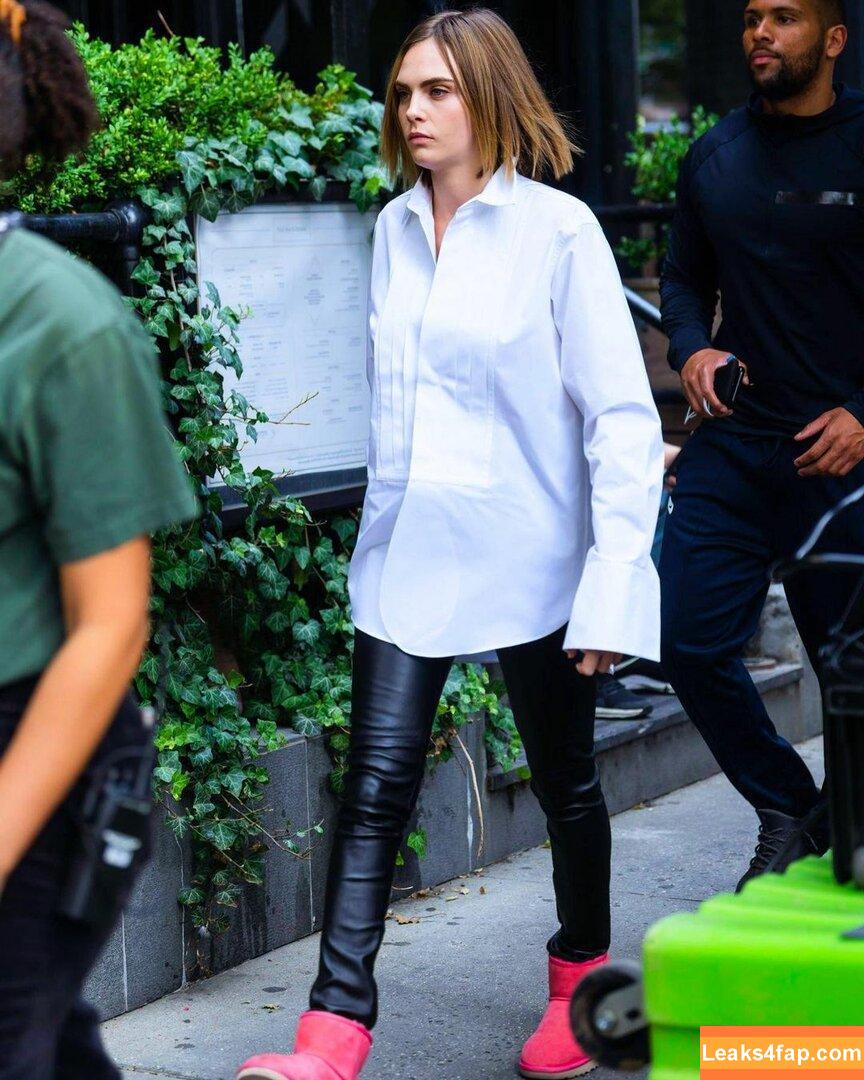 Cara Delevingne / CaraDelevingneOfficialPage / caradelevingne слитое фото фото #0633