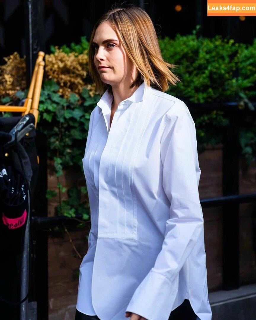 Cara Delevingne / CaraDelevingneOfficialPage / caradelevingne слитое фото фото #0637