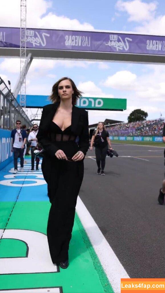 Cara Delevingne / CaraDelevingneOfficialPage / caradelevingne слитое фото фото #0664