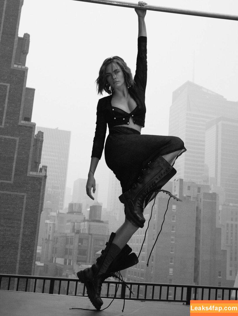 Cara Delevingne / CaraDelevingneOfficialPage / caradelevingne слитое фото фото #0678