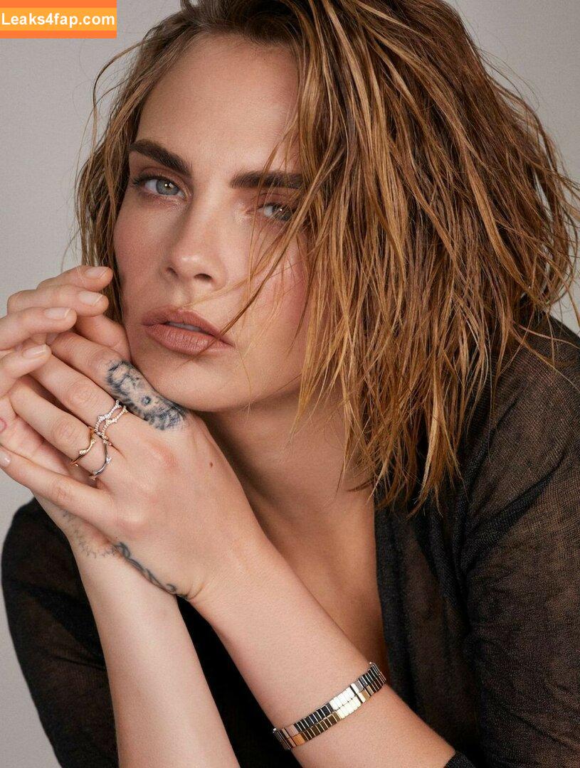 Cara Delevingne / CaraDelevingneOfficialPage / caradelevingne слитое фото фото #0681