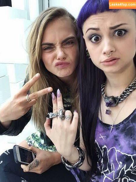 Cara Delevingne / CaraDelevingneOfficialPage / caradelevingne слитое фото фото #0683