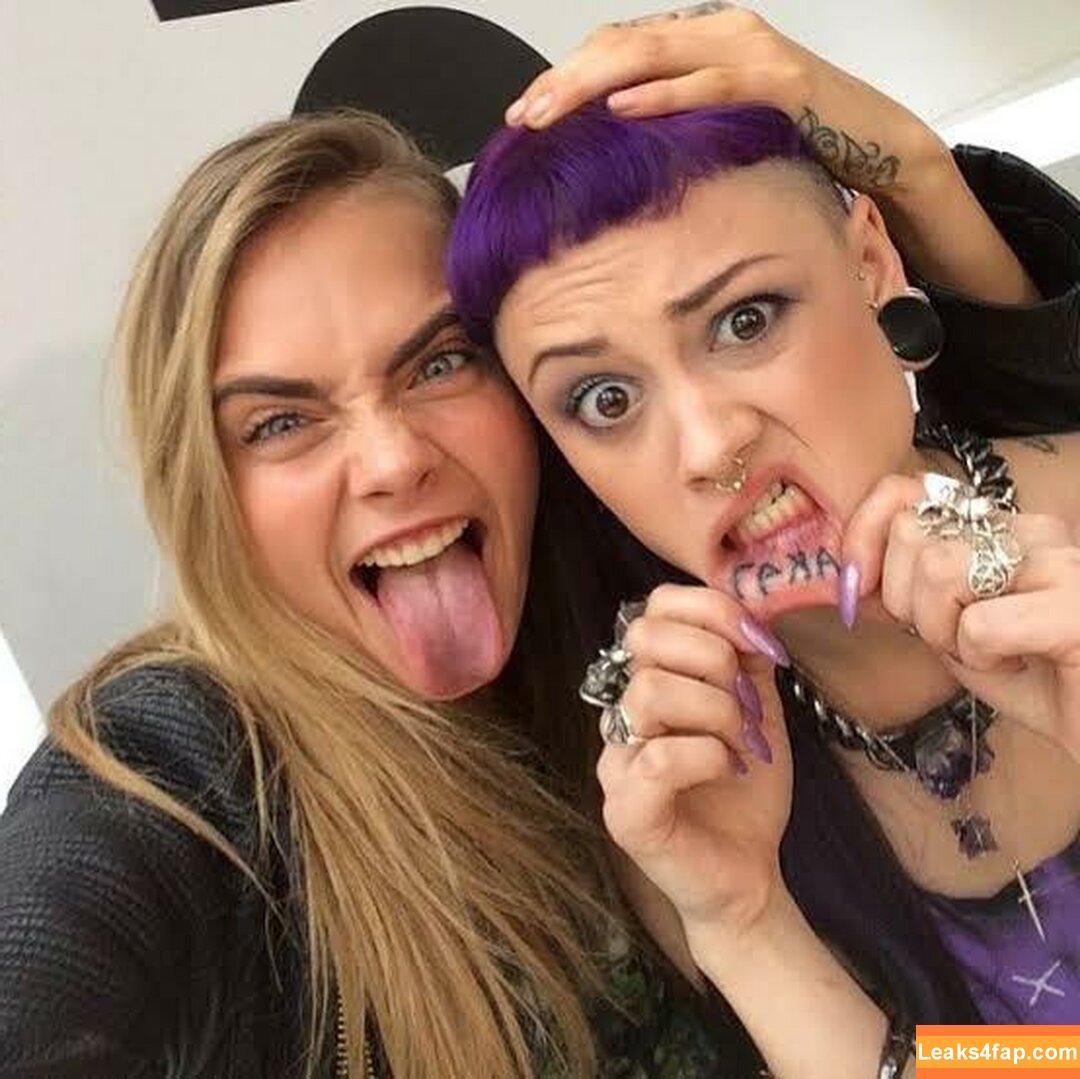 Cara Delevingne / CaraDelevingneOfficialPage / caradelevingne слитое фото фото #0684