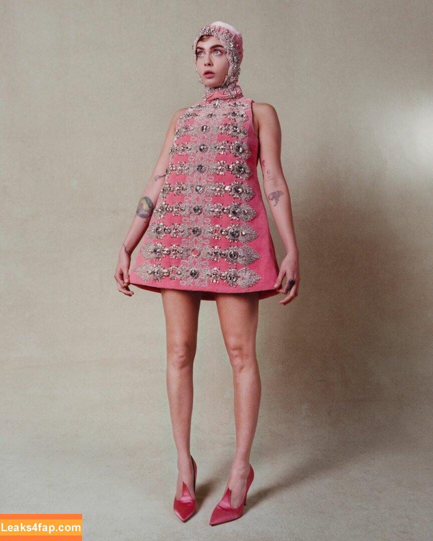 Cara Delevingne / CaraDelevingneOfficialPage / caradelevingne слитое фото фото #0703