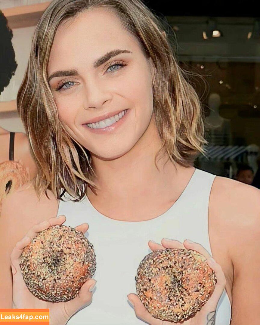 Cara Delevingne / CaraDelevingneOfficialPage / caradelevingne слитое фото фото #0720