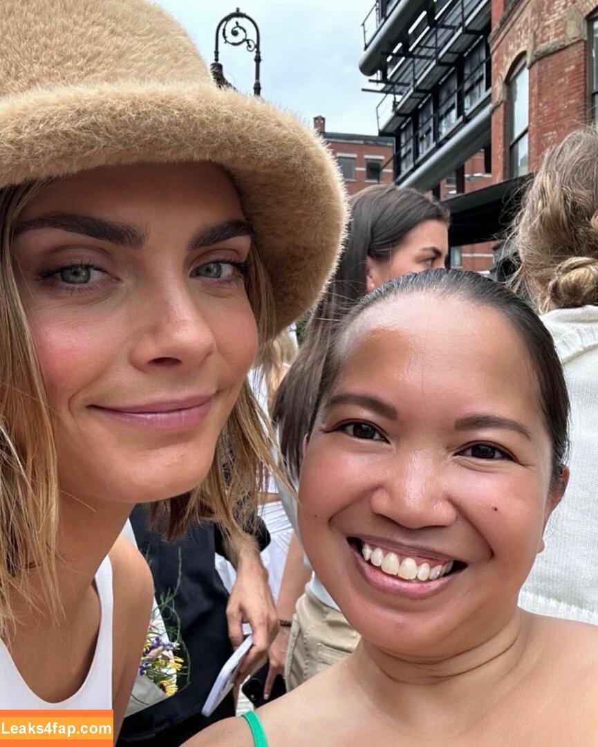 Cara Delevingne / CaraDelevingneOfficialPage / caradelevingne слитое фото фото #0730