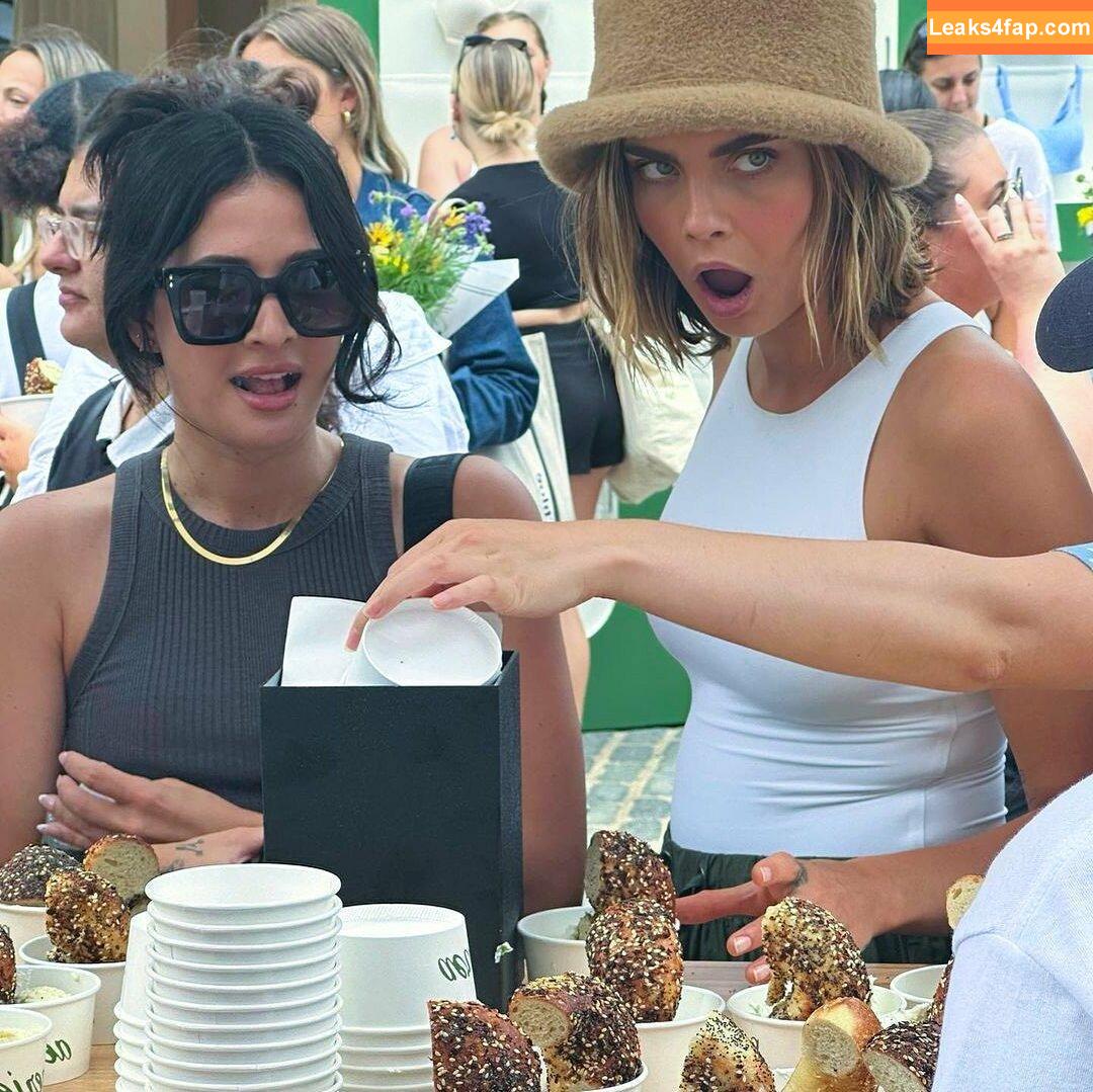 Cara Delevingne / CaraDelevingneOfficialPage / caradelevingne слитое фото фото #0731