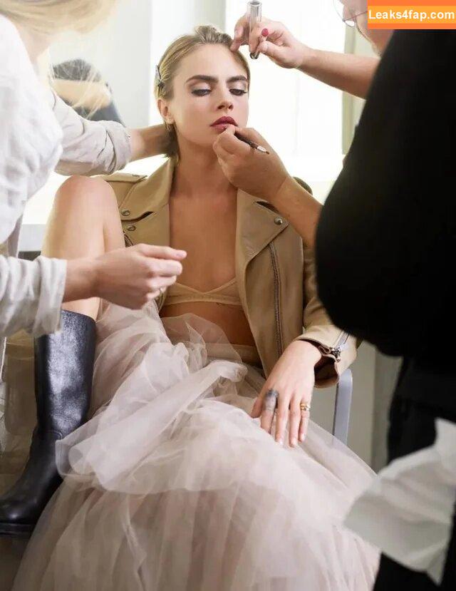 Cara Delevingne / CaraDelevingneOfficialPage / caradelevingne слитое фото фото #0740