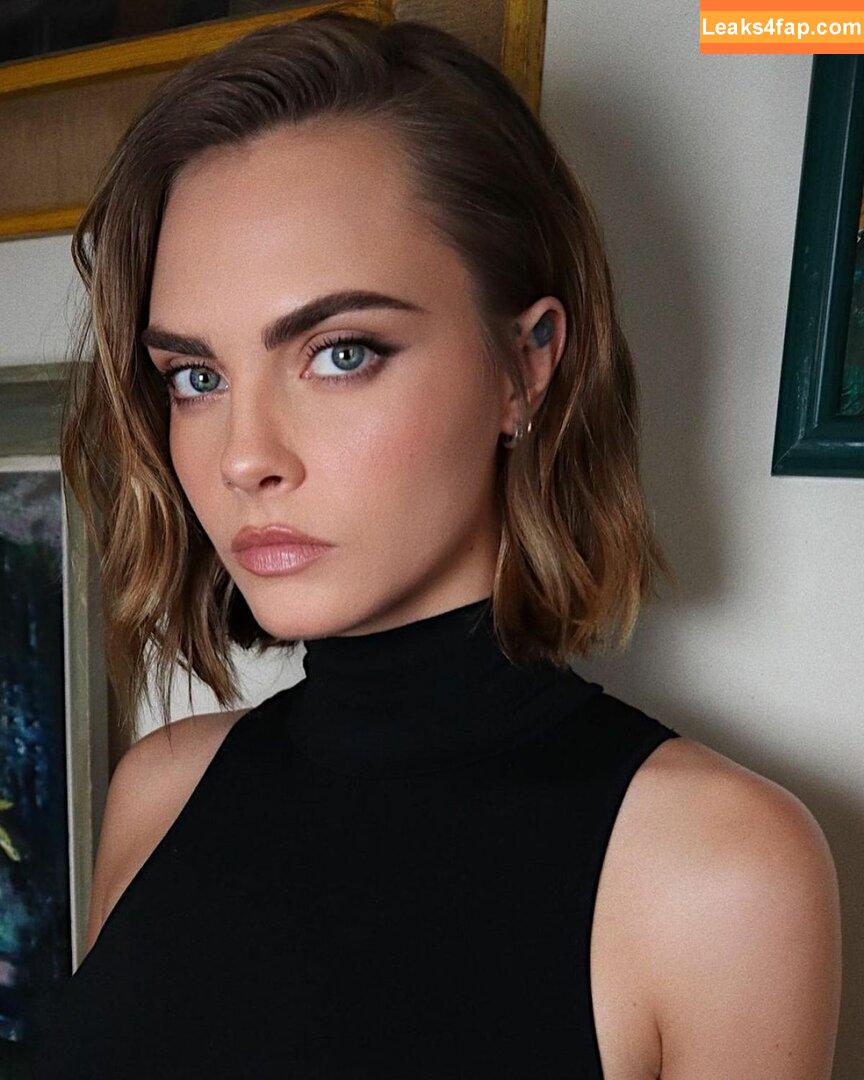 Cara Delevingne / CaraDelevingneOfficialPage / caradelevingne слитое фото фото #0755