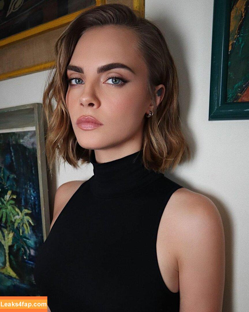 Cara Delevingne / CaraDelevingneOfficialPage / caradelevingne слитое фото фото #0756