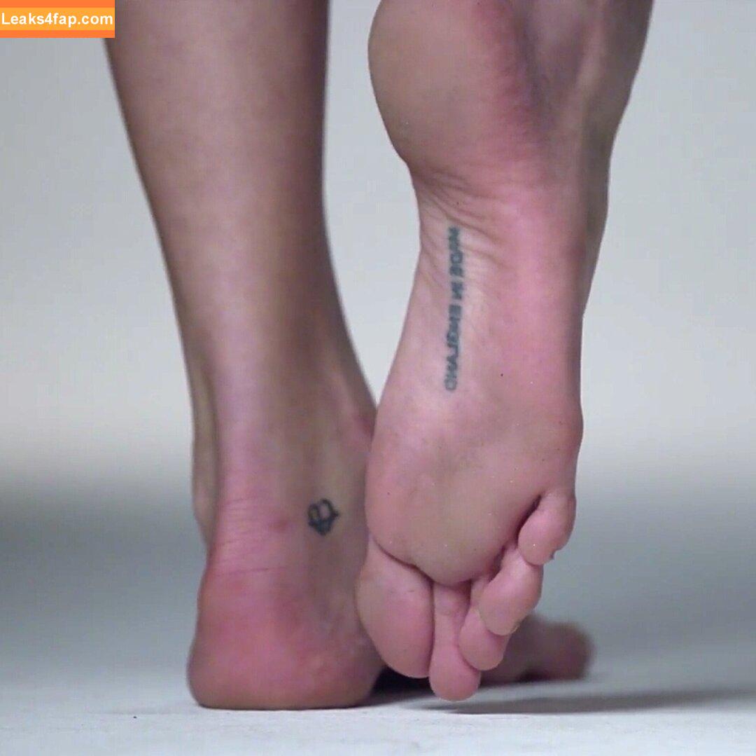 Cara Delevingne / CaraDelevingneOfficialPage / caradelevingne слитое фото фото #0787