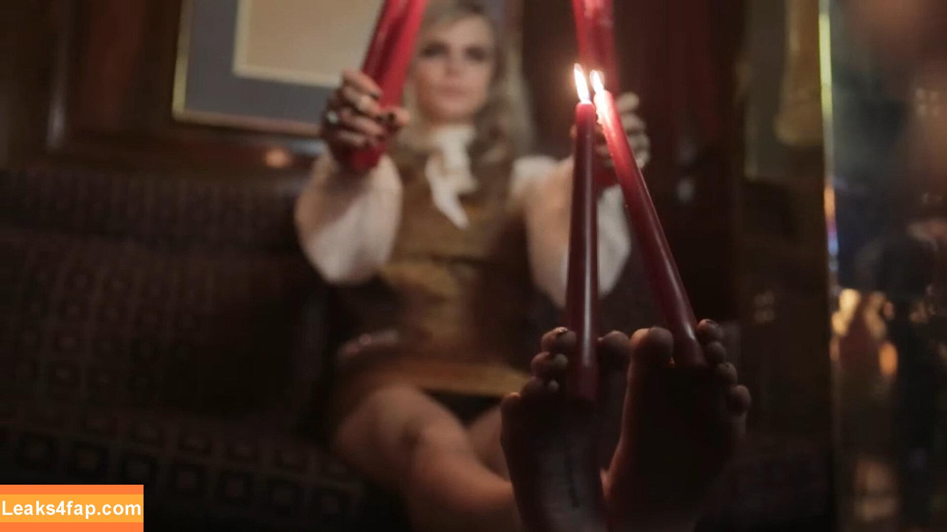 Cara Delevingne / CaraDelevingneOfficialPage / caradelevingne слитое фото фото #0792