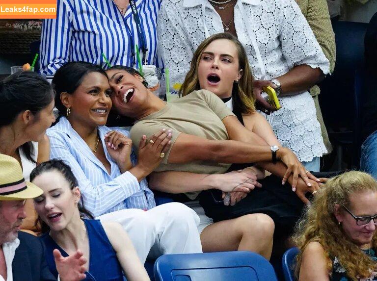 Cara Delevingne / CaraDelevingneOfficialPage / caradelevingne слитое фото фото #0797