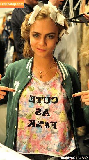 Cara Delevingne / CaraDelevingneOfficialPage / caradelevingne слитое фото фото #0852