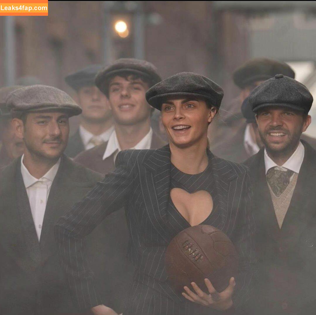 Cara Delevingne / CaraDelevingneOfficialPage / caradelevingne слитое фото фото #0868