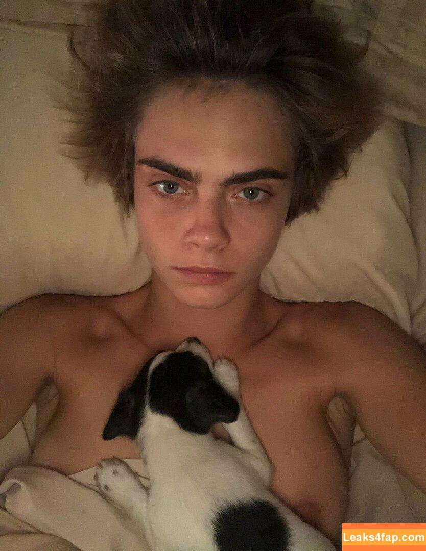 Cara Delevingne / CaraDelevingneOfficialPage / caradelevingne слитое фото фото #0885