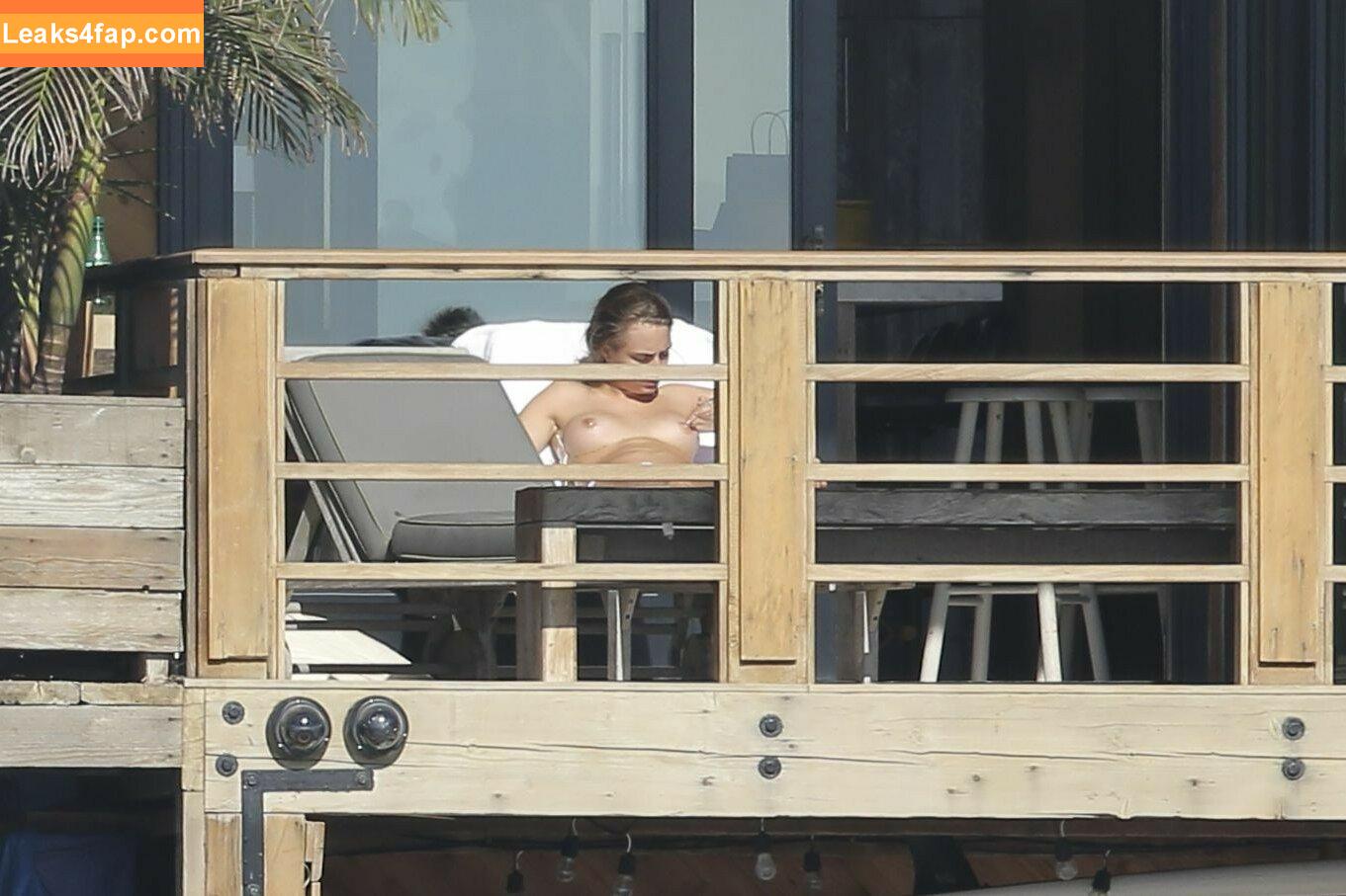 Cara Delevingne / CaraDelevingneOfficialPage / caradelevingne слитое фото фото #0890