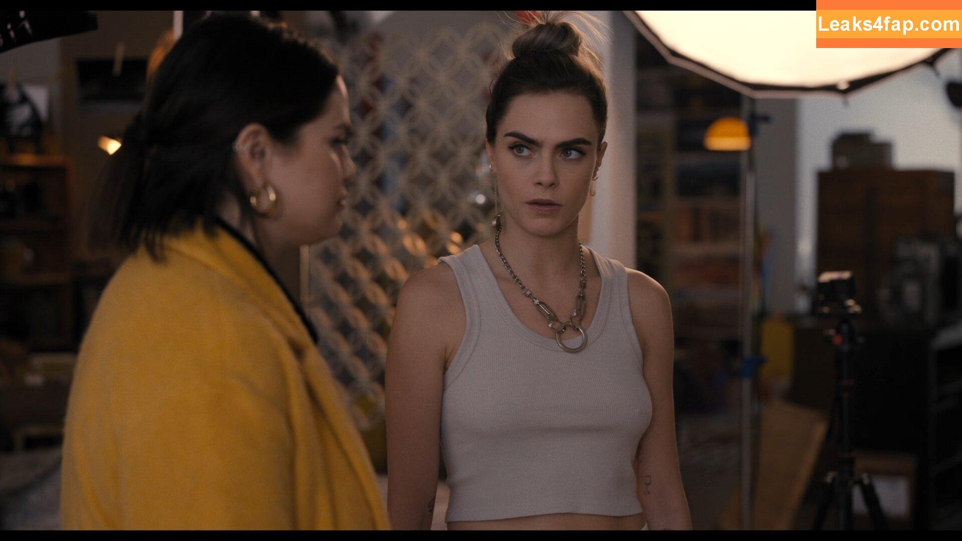 Cara Delevingne / CaraDelevingneOfficialPage / caradelevingne слитое фото фото #0909