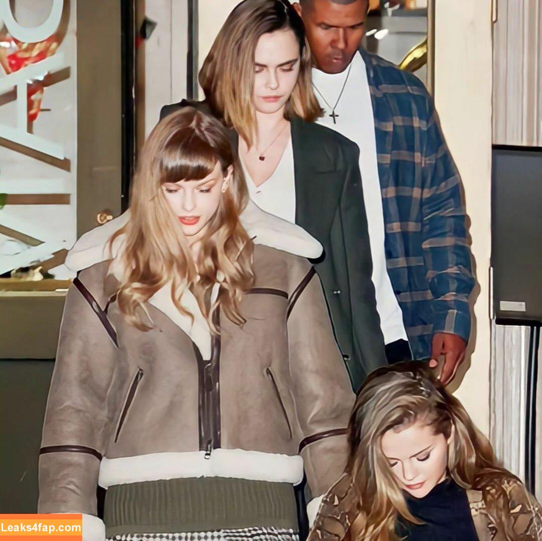 Cara Delevingne / CaraDelevingneOfficialPage / caradelevingne / https: слитое фото фото #0951