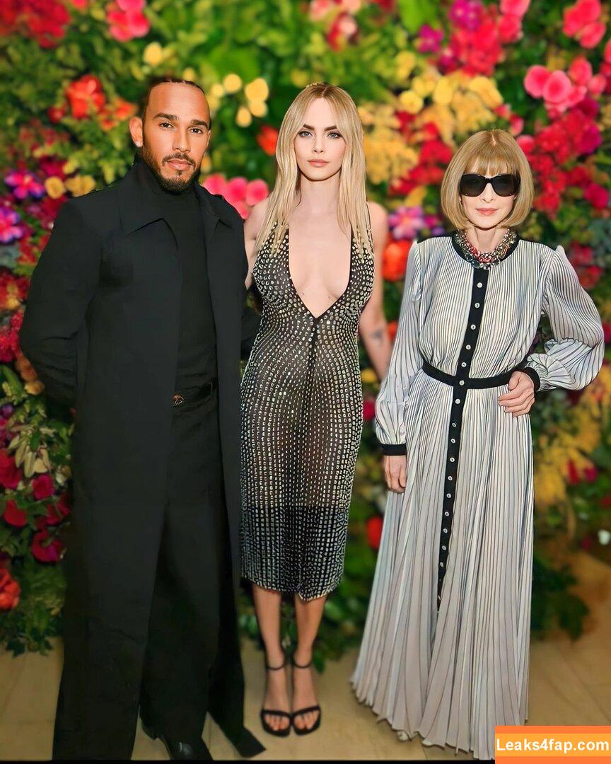 Cara Delevingne / CaraDelevingneOfficialPage / caradelevingne / https: слитое фото фото #1027