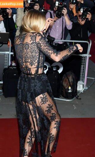 Cara Delevingne / CaraDelevingneOfficialPage / caradelevingne / https: слитое фото фото #1035