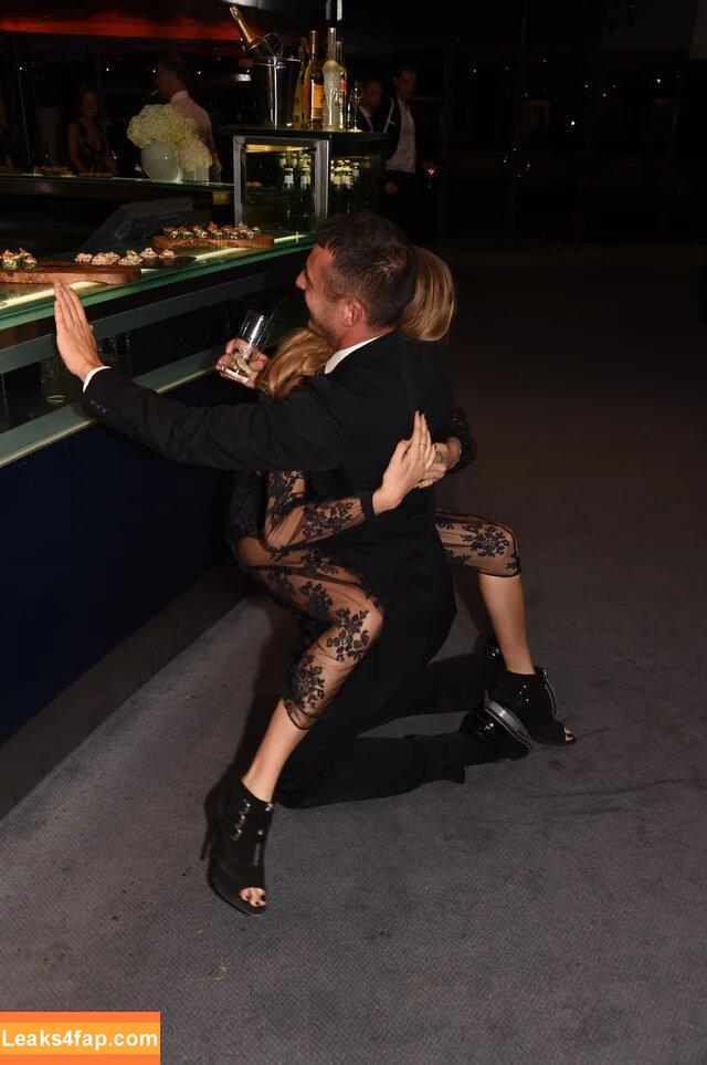 Cara Delevingne / CaraDelevingneOfficialPage / caradelevingne / https: слитое фото фото #1062