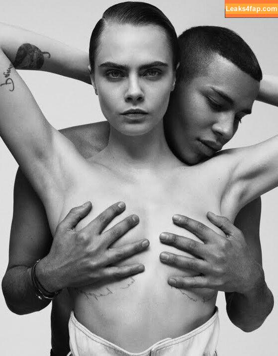 Cara Delevingne / CaraDelevingneOfficialPage / caradelevingne / https: слитое фото фото #1214