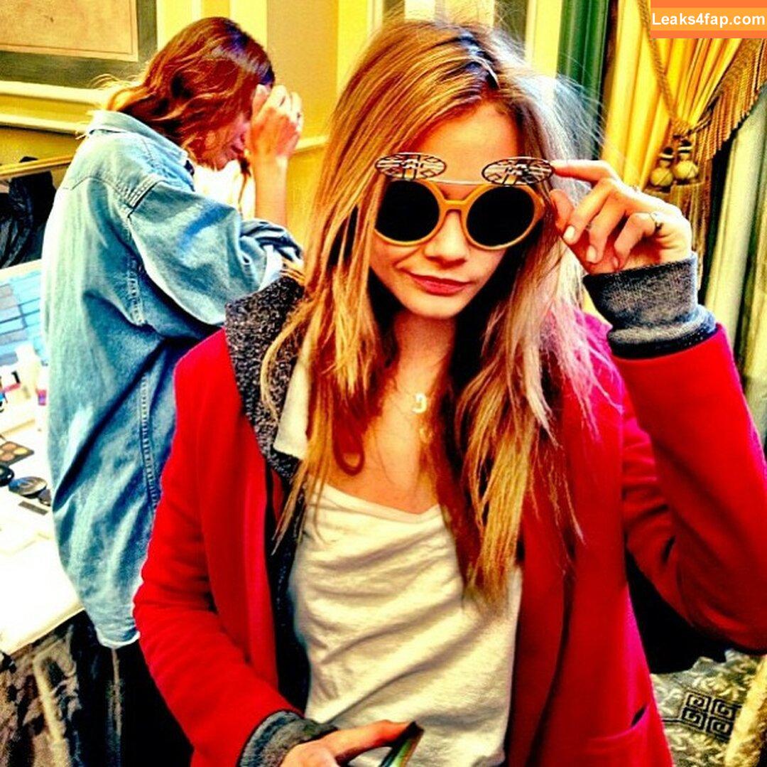 Cara Delevingne / CaraDelevingneOfficialPage / caradelevingne / https: слитое фото фото #1246