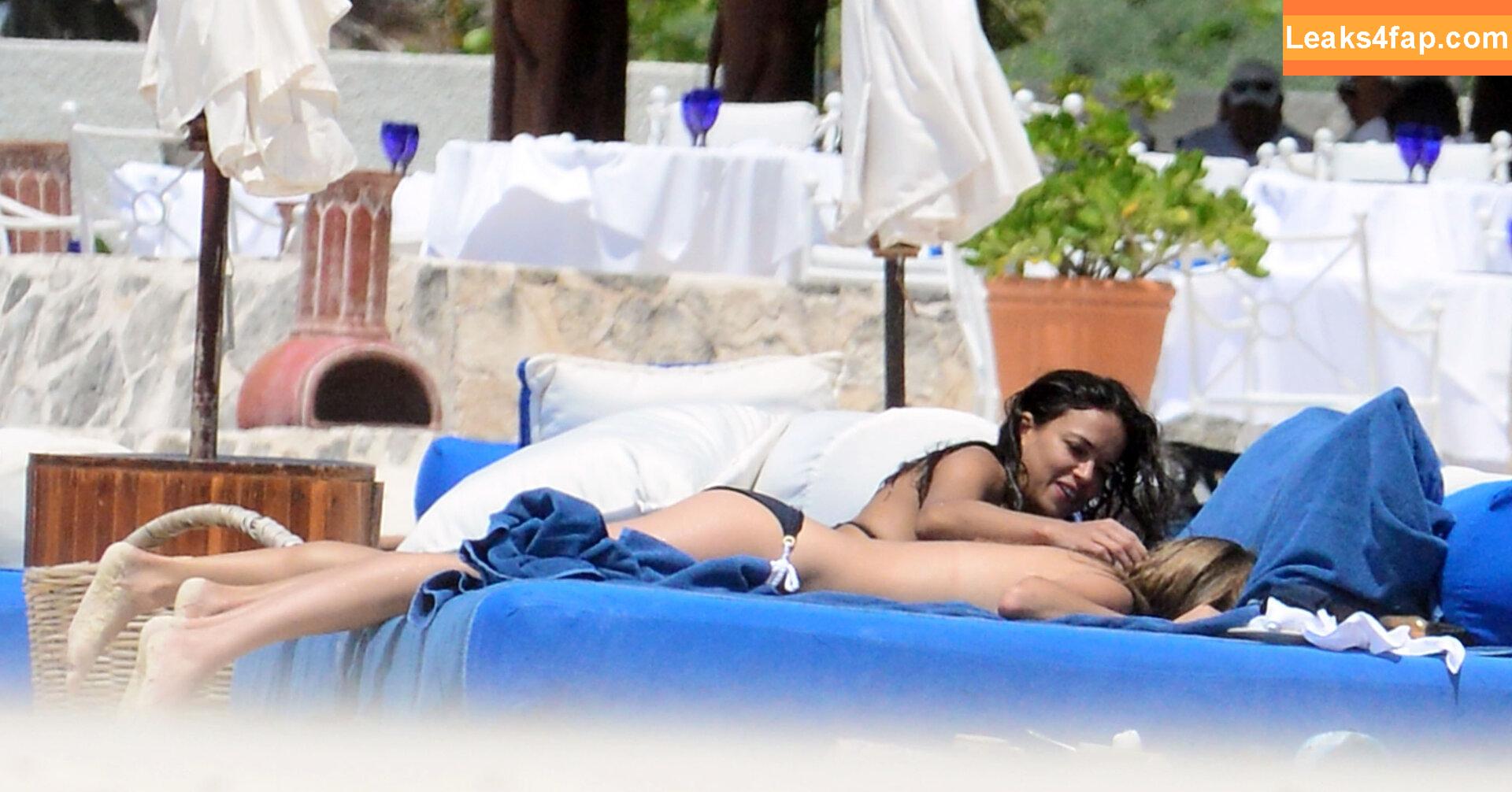 Cara Delevingne / CaraDelevingneOfficialPage / caradelevingne / https: слитое фото фото #1254