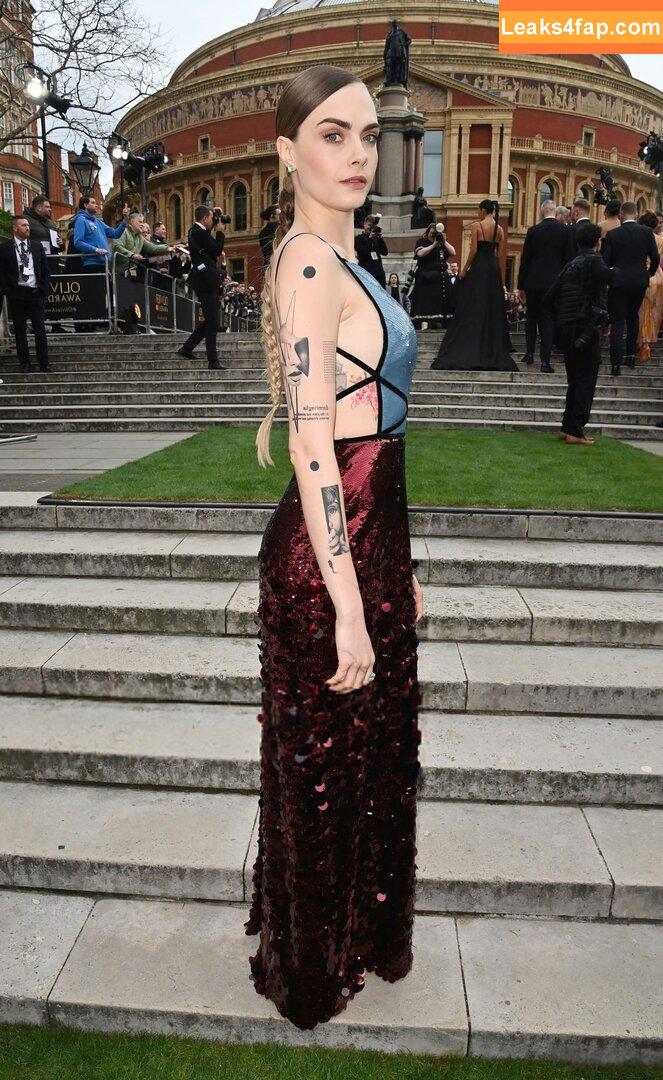 Cara Delevingne / CaraDelevingneOfficialPage / caradelevingne / https: слитое фото фото #1307