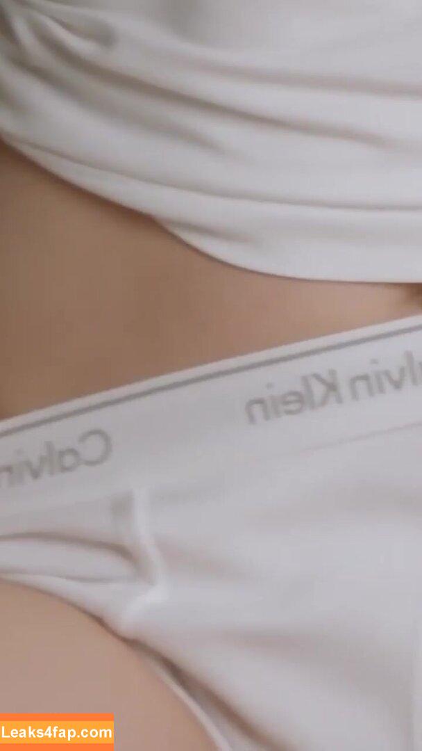 Cara Delevingne / CaraDelevingneOfficialPage / caradelevingne / https: слитое фото фото #1461