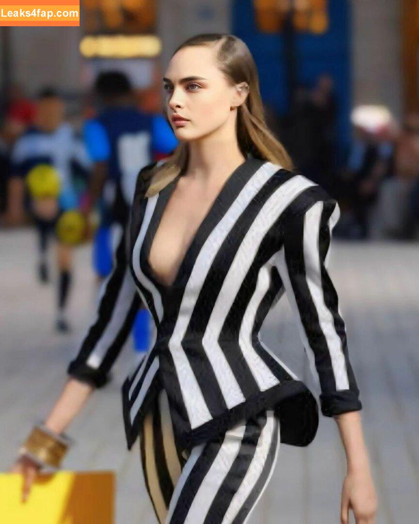 Cara Delevingne / CaraDelevingneOfficialPage / caradelevingne / https: leaked photo photo #1614