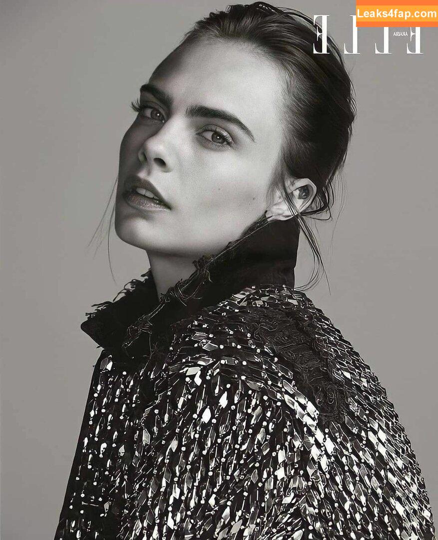 Cara Delevingne / CaraDelevingneOfficialPage / caradelevingne / https: слитое фото фото #1685