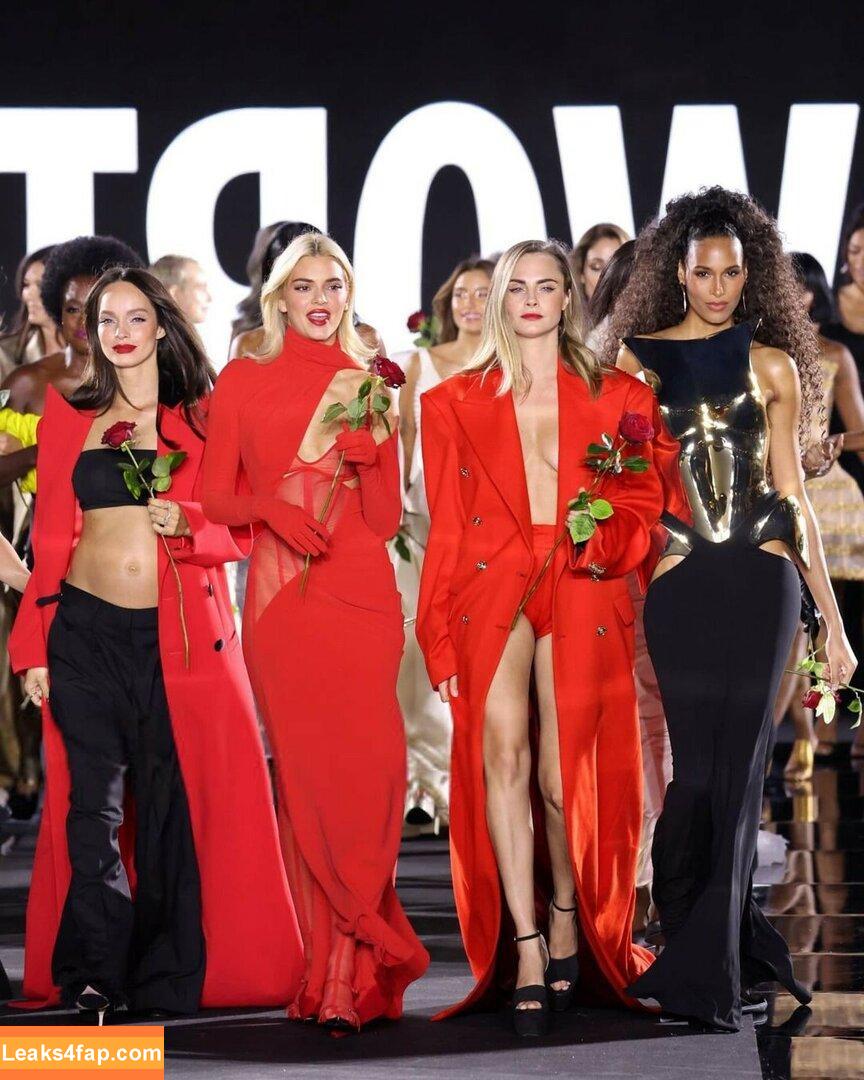 Cara Delevingne / caradelevingne / jeff__sacks leaked photo photo #1969