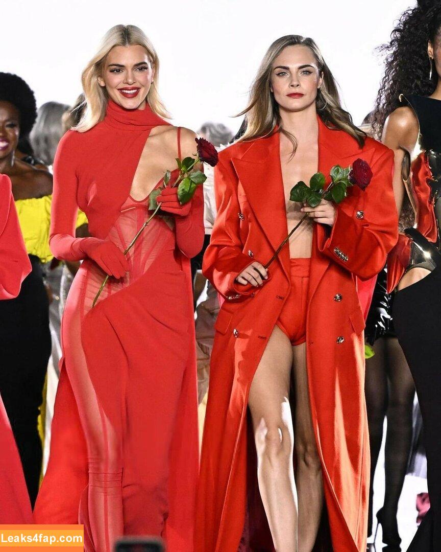 Cara Delevingne / caradelevingne / jeff__sacks leaked photo photo #1971
