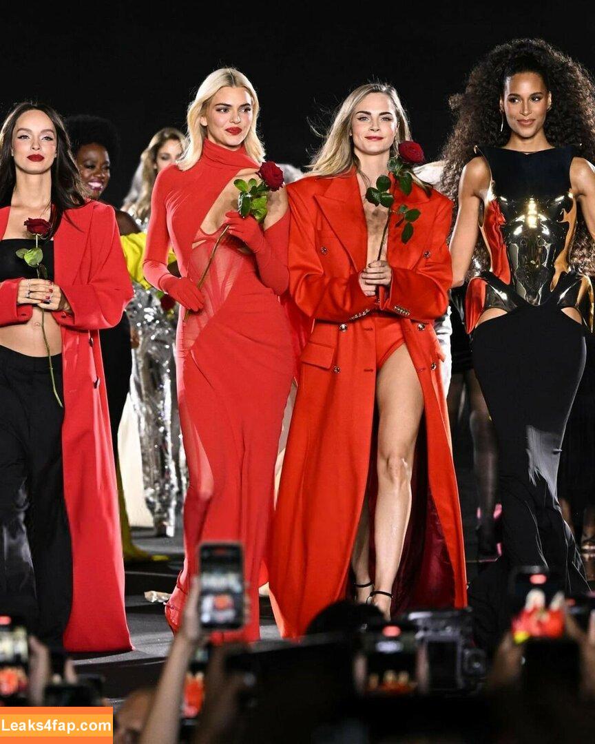 Cara Delevingne / caradelevingne / jeff__sacks leaked photo photo #1976
